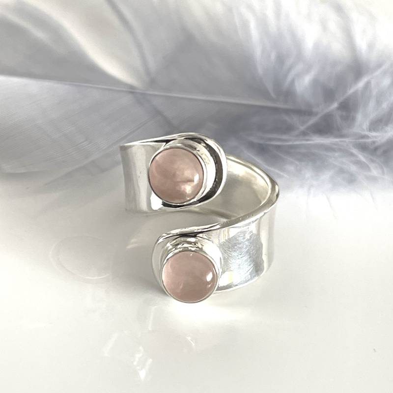 Zwei Steine Ring Mit Rosenquarz Offener Verstellbarer 925 Silberring Natürlicher Steinring Breiter Massiver Doppelstein Moderner Damenring von AvoMirakII