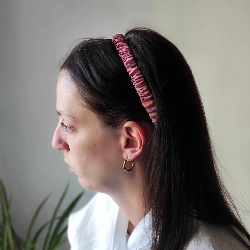 Botanisch Gefärbte Seidenstirnband, Mauve Reine Seide Dünnes Stirnband Accessoire, Luxus Maulbeerseide Make-Up Stirnband, Knitterloses Haarband Botanisch Gefärbte Seidenstirnband, Mauve Reine Seide Dünnes Stirnband Accessoire, Luxus Maulbeerseide Make-Up Stirnband, Knitterloses Haarband von AvocadoAtelier