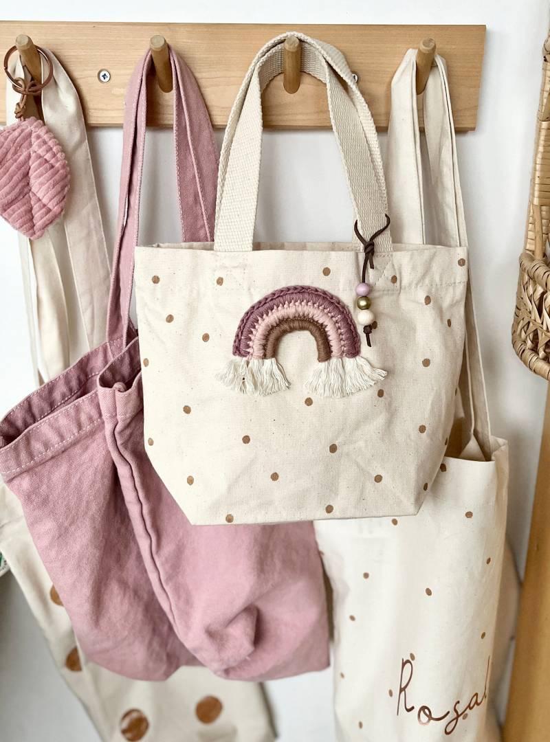 Mini Mädchen Tasche Regenbogentasche Regenbogen Gepunktet Punkte Namen Personalisierbar Shopper Fairtrade von Avocadopink