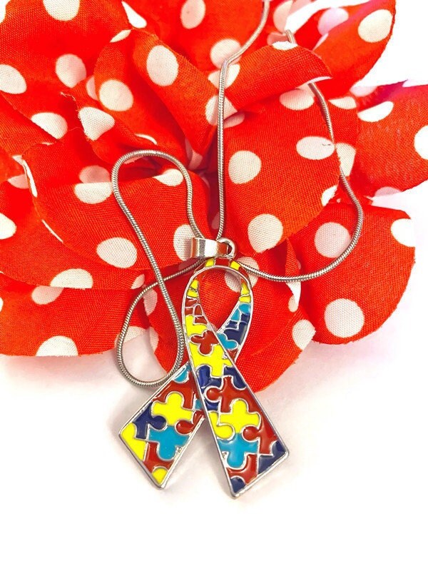 Autismus Puzzle Ribbon Halskette - Bewusstsein Asperger Syndrom Disorder Design Große Charm von AwarenessCraftShop2