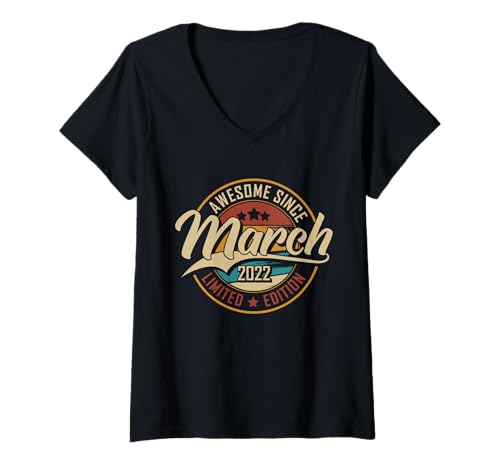 Damen Fantastisch Seit März 2022 | 4 Jahre alt | 4. Geburtstag T-Shirt mit V-Ausschnitt von Awesome Retro Birthday Outfits in March