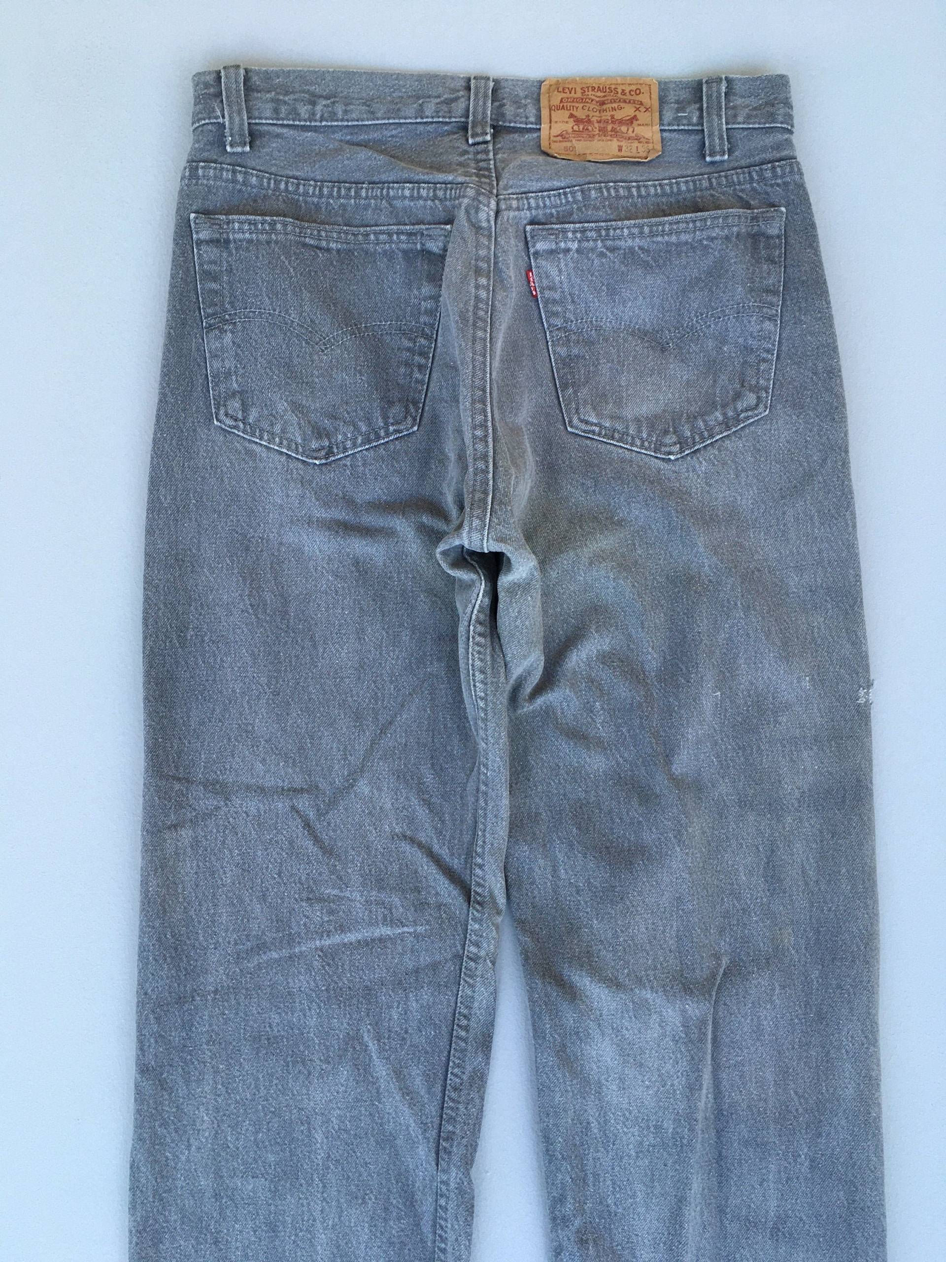 Größe 30x35, 5 Vintage Levis 501 Damenjeans Hoch Taillierte Levi's 90Er Verblasste Aschgraue Denimjeans Distressed Jeans Usa W30 von AxeVin