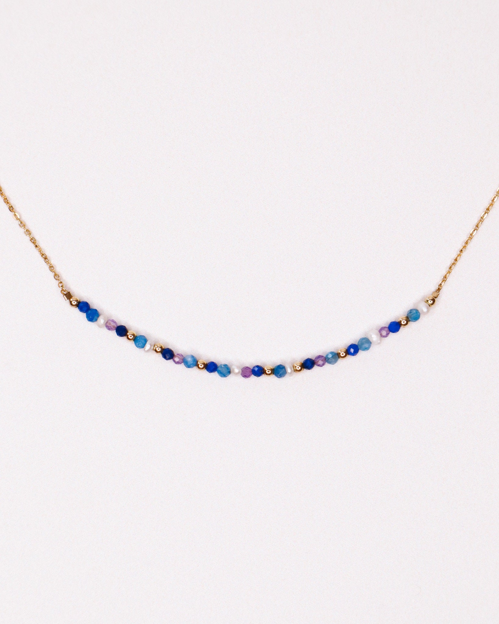 Andromeda, Perlenkette, Halskette Mit Blauem Stein, Halskette, Feine Edelsteinen, Lapislazuli, Weihnachtsgeschenkschmuck von AxelleJoly