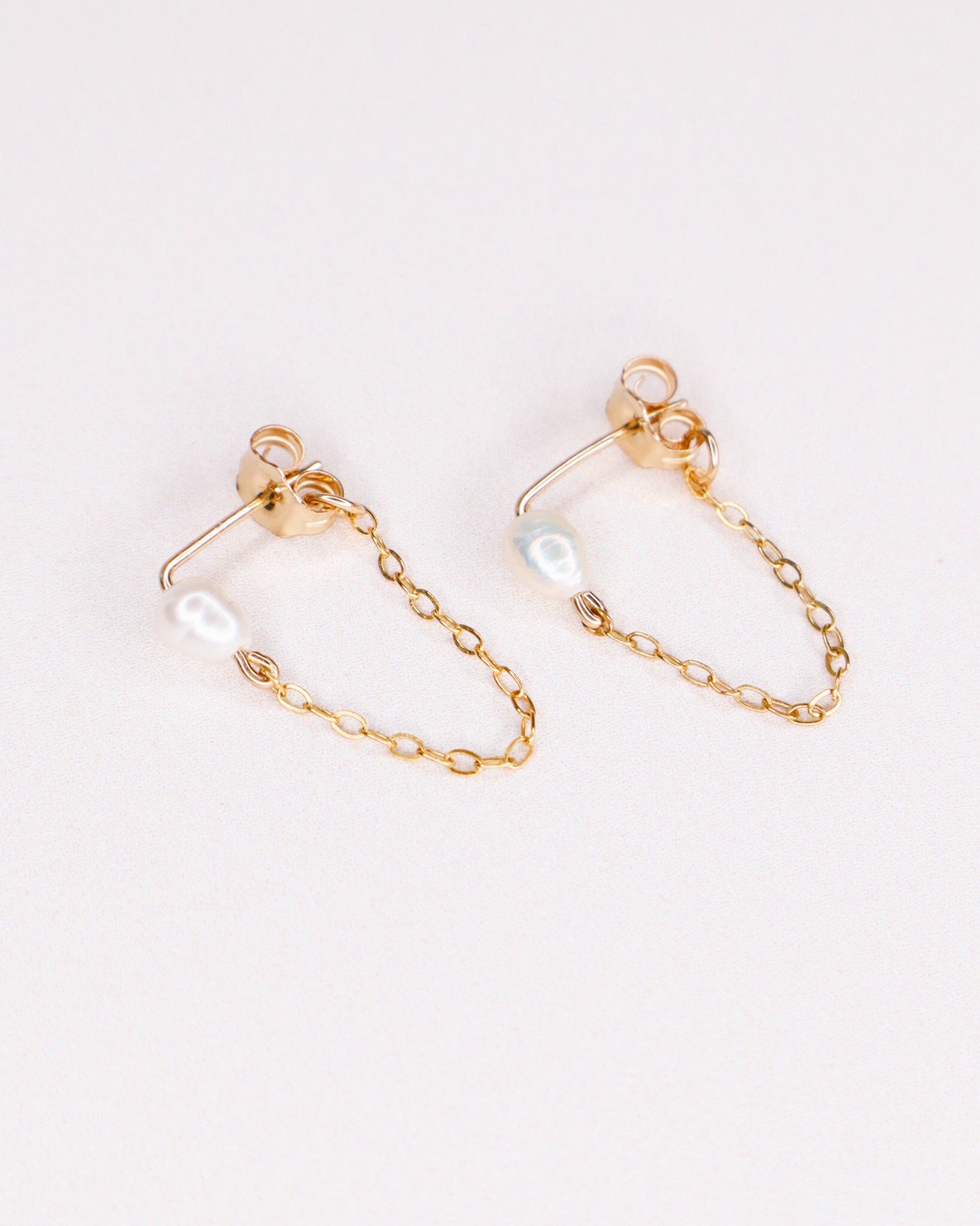 Eris, Kettenohrringe, Feine Ohrringe, Kettenkreolen, Zuchtperlen, Gold, Silber, Weihnachtsgeschenkschmuck von AxelleJoly