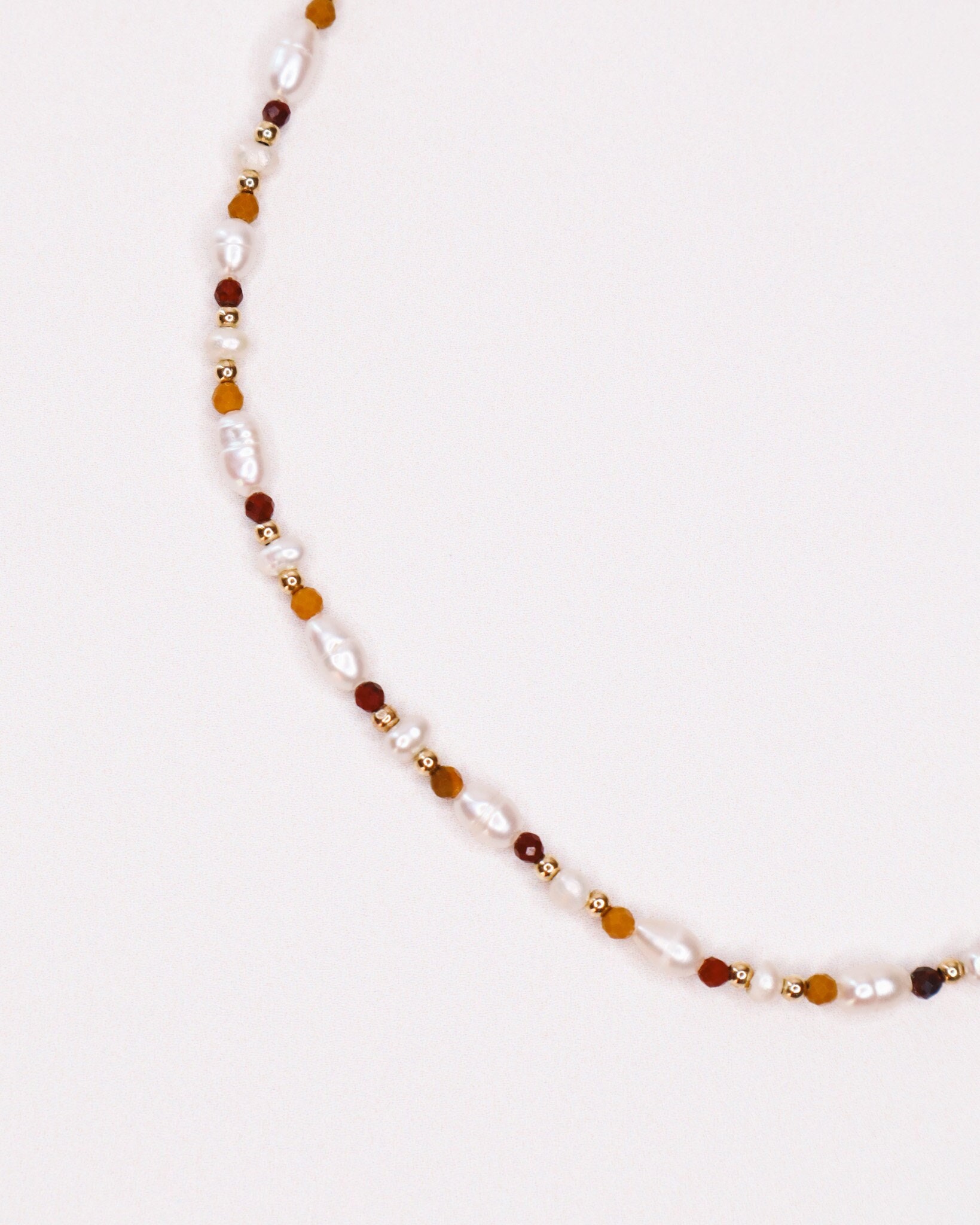 Lido, Perlenkette, Steinkette, Weiße Halskette, Weihnachtsgeschenk Schmuck von AxelleJoly