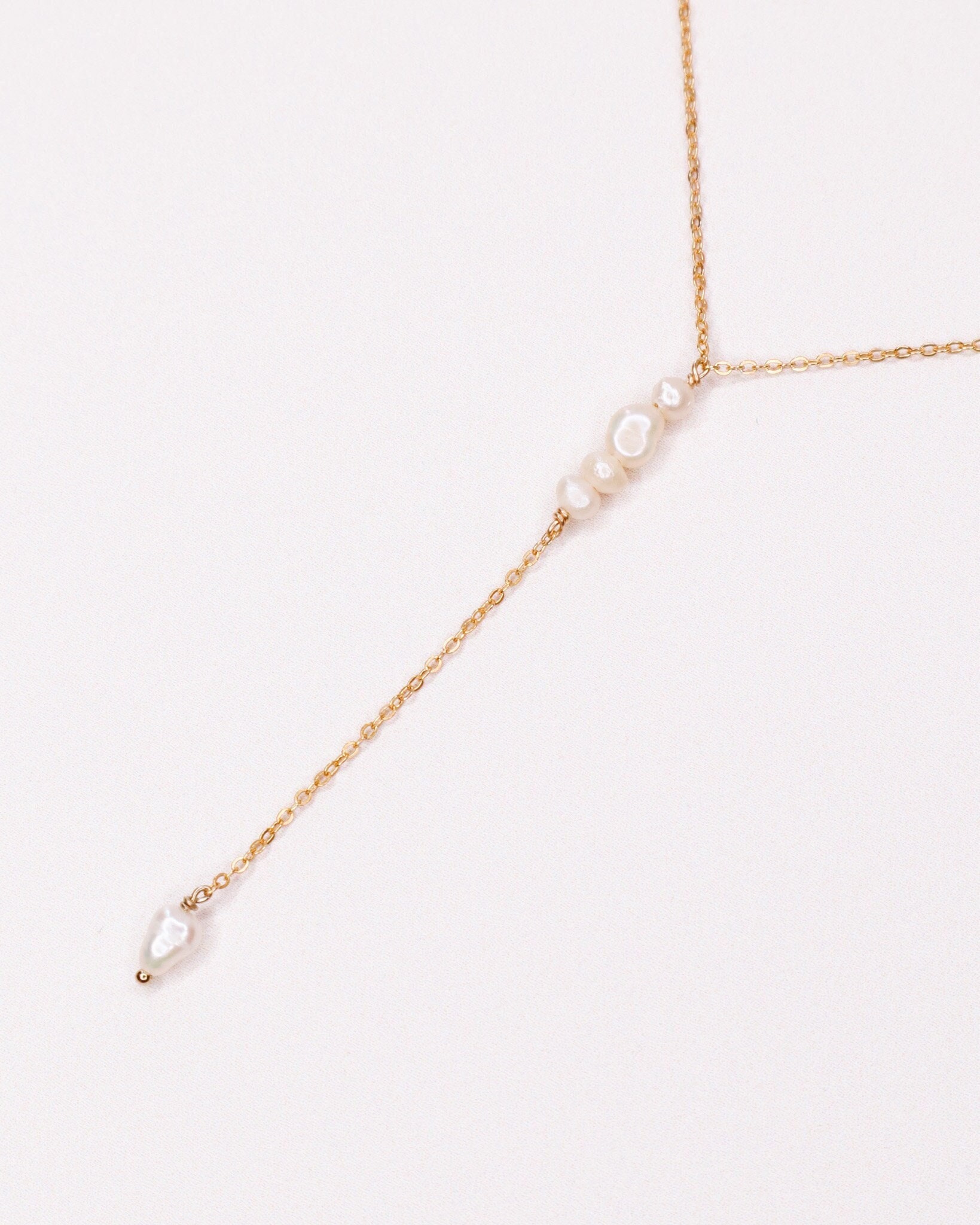 Usnea, Anhängerkette, Krawattenkette, Lange Halskette, Perlenkette, Hochzeitskette, Gold, Silber, Zuchtperlen, Weihnachtsgeschenkschmuck von AxelleJoly