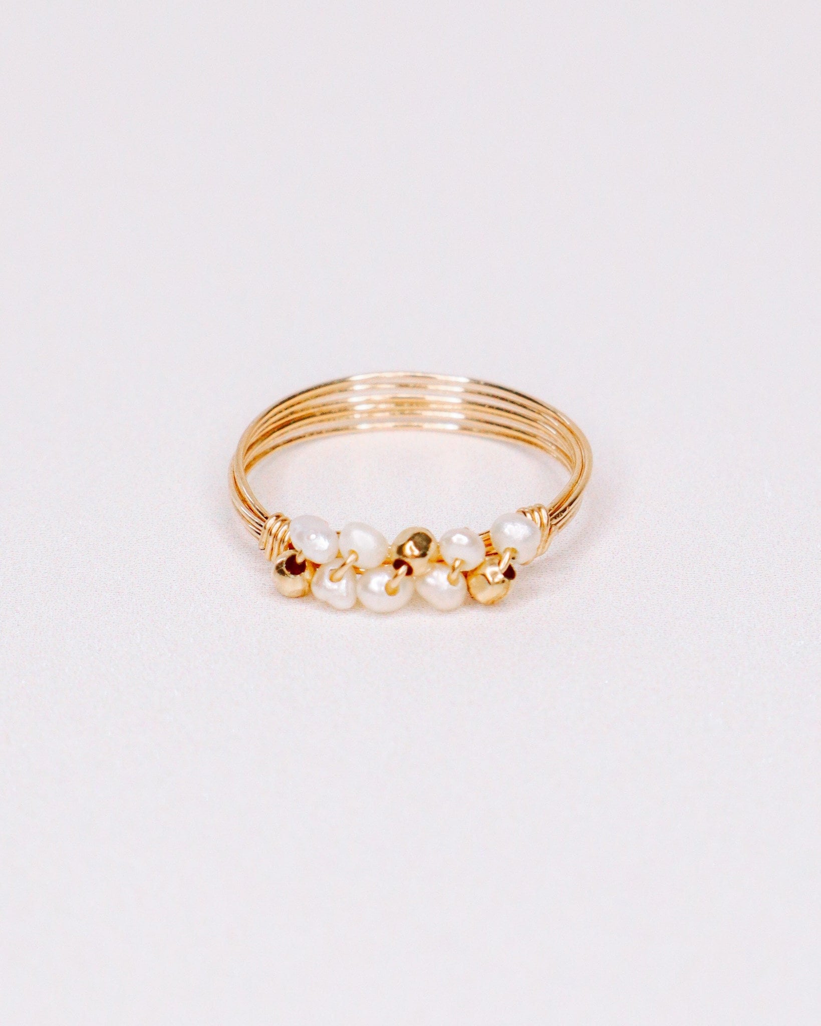 Weißer Andrea, Mehrreihiger Ring, Edelsteinring, Feiner Gold, Silber, Zuchtperlen, Weihnachtsgeschenkschmuck von AxelleJoly