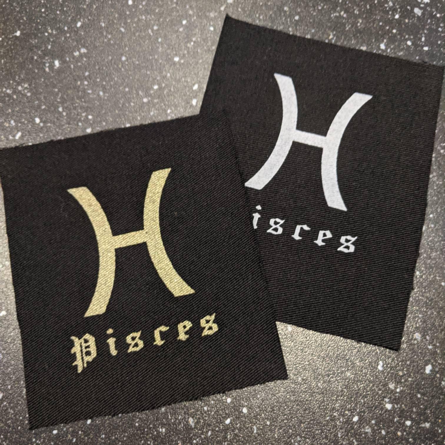 Pisces Sternzeichen Stoffpatch von AxleHouseDesigns