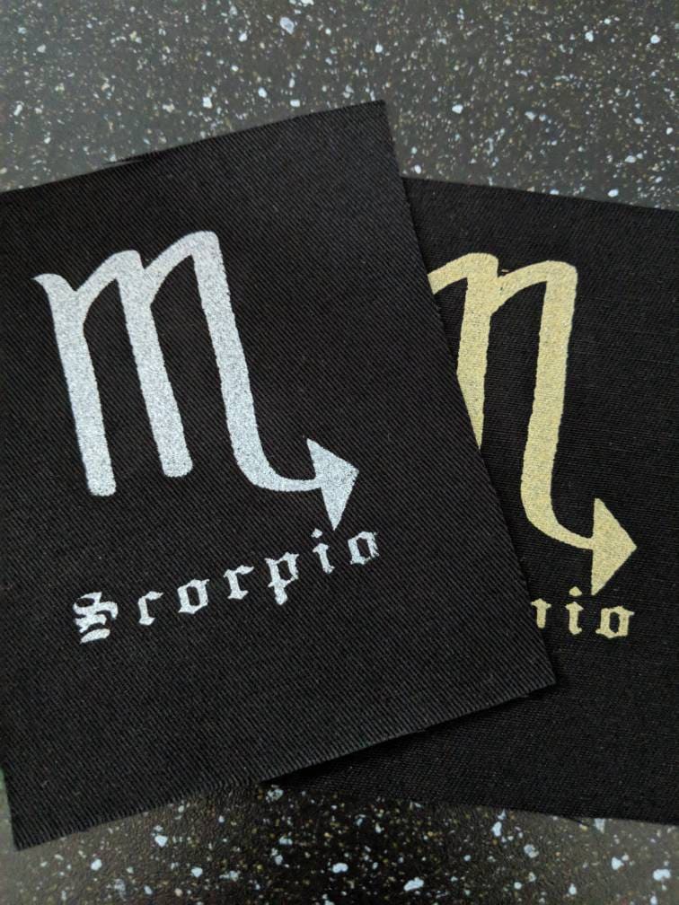 Skorpion Sternzeichen Stoffpatch von AxleHouseDesigns