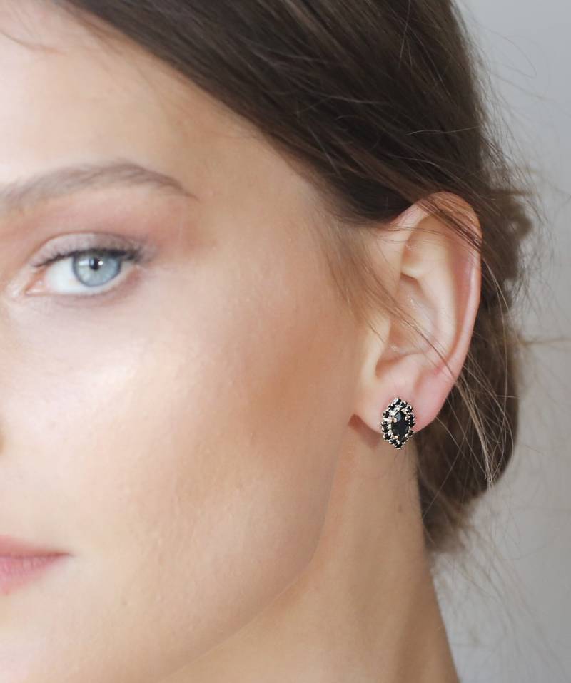 Schwarze Marquise Ohrstecker, Kristall Ohrringe, Messing Ohrstecker von Ayajewellery