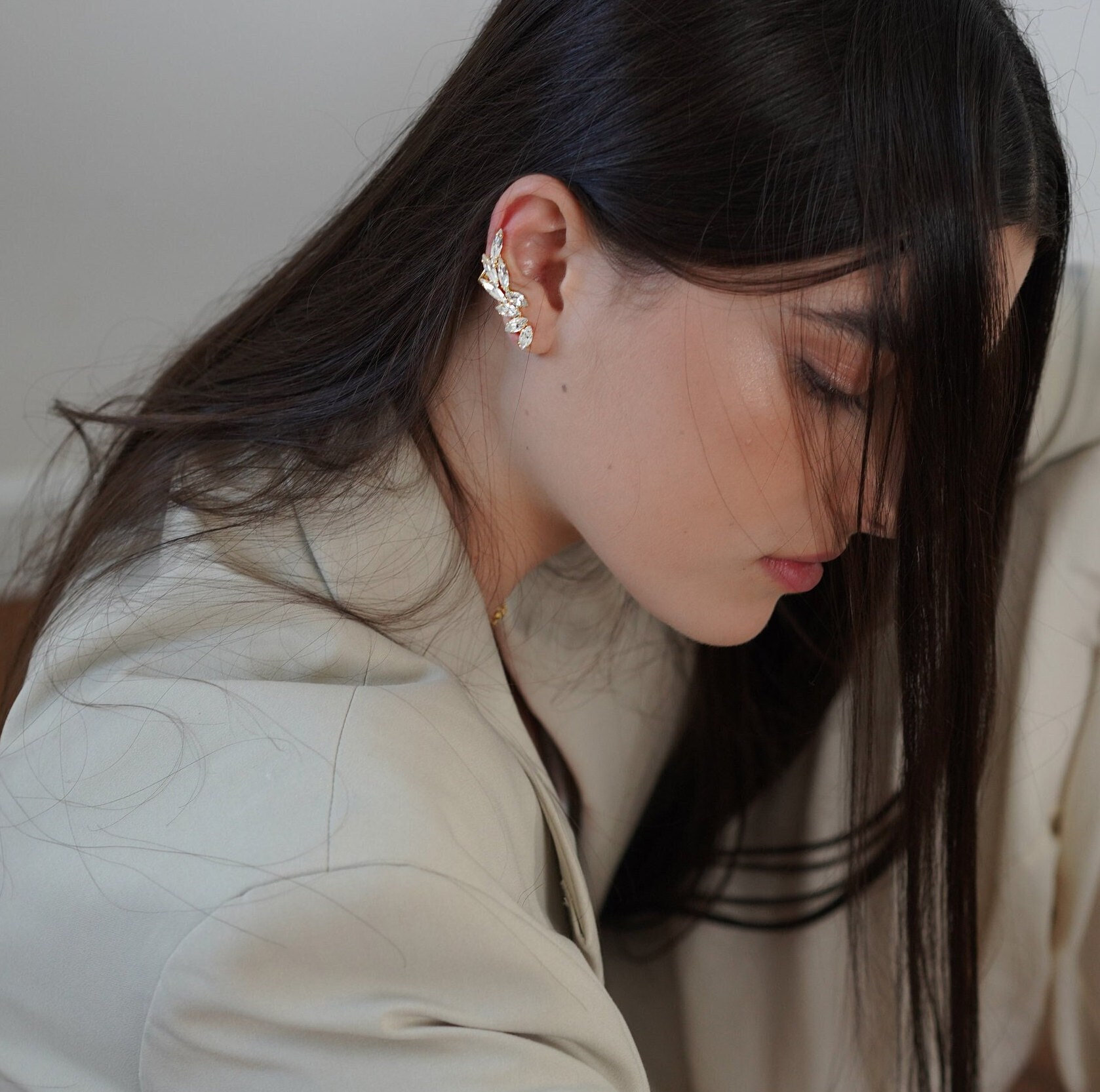 Zauberhafte Kletter-Ohrringe von Ayajewellery