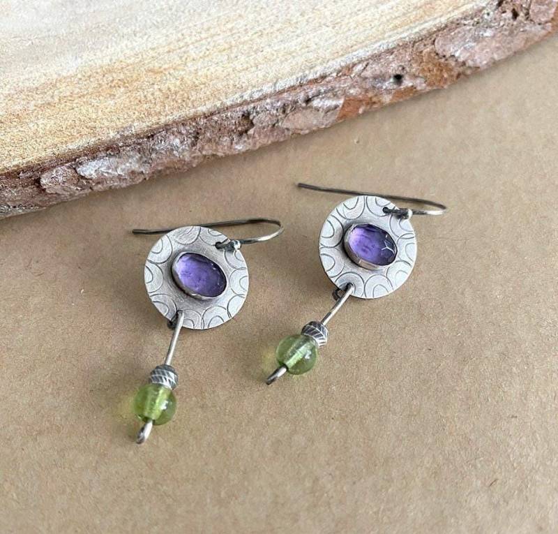 Amethyst Ohrringe, Sterling Silber Zwei Farben Handgemachte Peridot Ohrringe von AyalaBinor