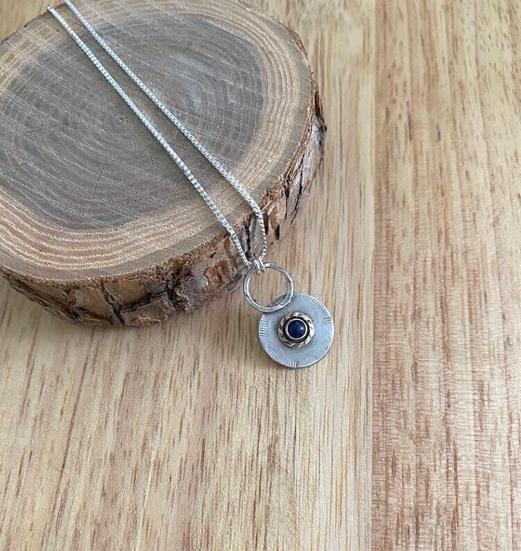 Handgemachte Sterling Silber Sodalith Anhänger Halskette Oxidierter Runder Stein von AyalaBinor