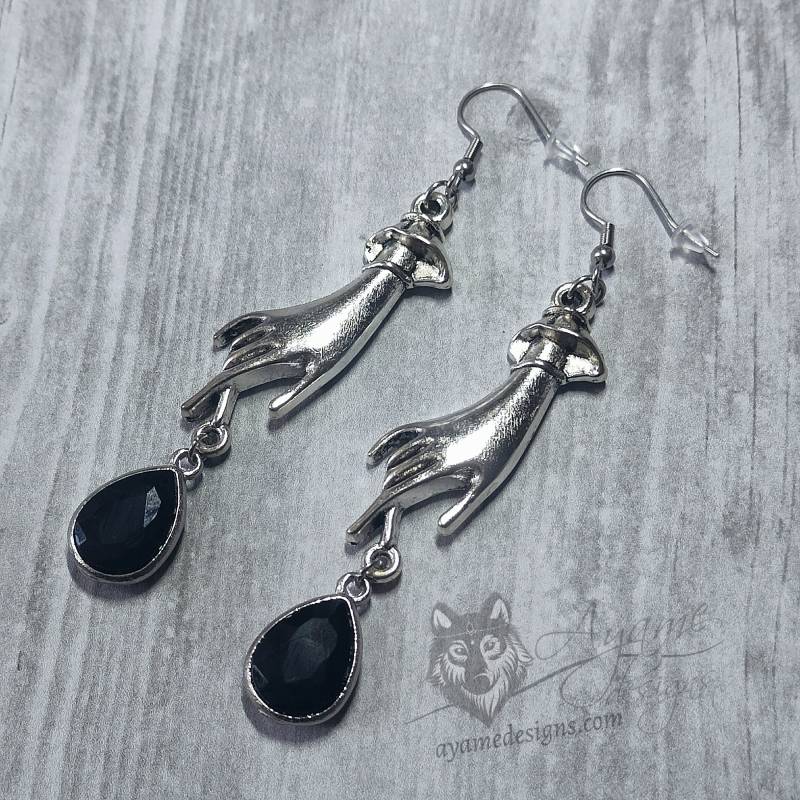 The Witch Grasp Edelstahl Ohrringe The Witch Grasp Edelstahl Ohrringe von AyameDesigns