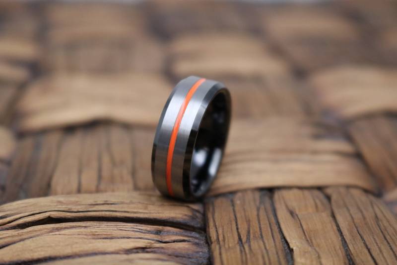 Orange Wolframcarbid Ehering Comfort Fit Design Grooved von AydinsJewelry