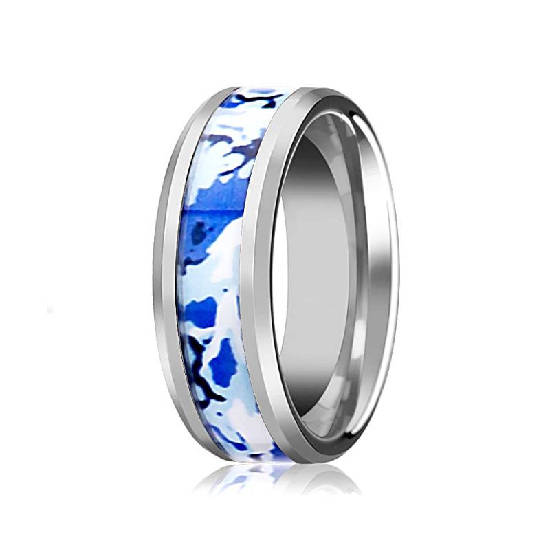 Wolfram Camo Ring, Blau Und Weiß Camouflage, Ehering, Abgeschrägte Polierte Oberfläche 8mm, Ehering von AydinsJewelry