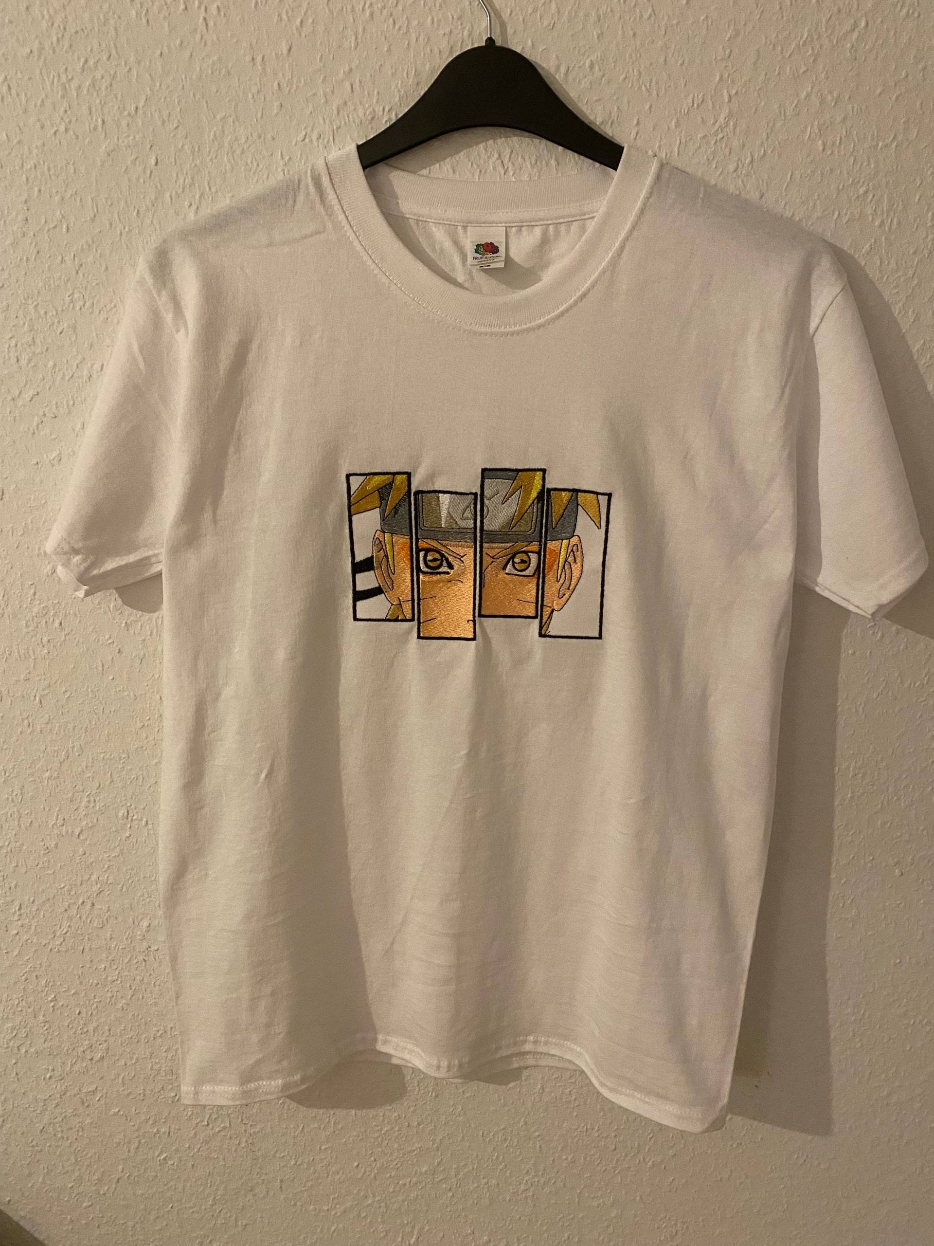 Anime Besticktes T-Shirt von Ayko2024
