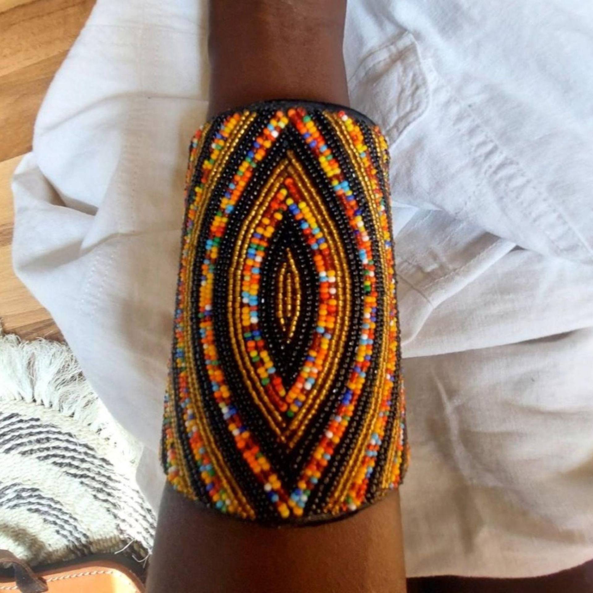 Beaded Bracelets/Long Hand Cuffs/Culture Arm Bracelets/ Massai Bracelets/Thick Cuffs & Bracelets/ Leather Bracelets von AyuCrafts