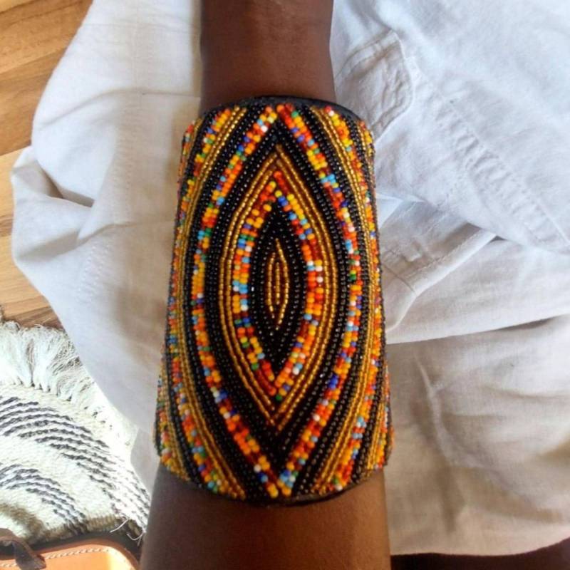 Beaded Bracelets/Long Hand Cuffs/Culture Arm Bracelets/ Massai Bracelets/Thick Cuffs & Bracelets/ Leather Bracelets von AyuCrafts