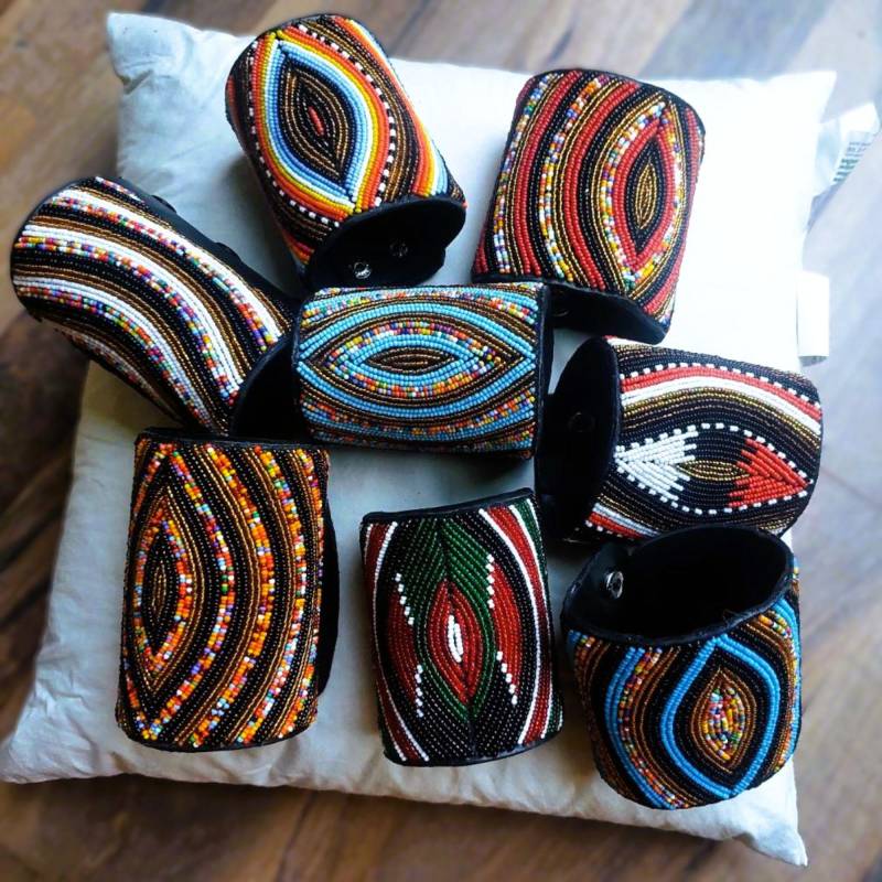 Culture Beaded Bracelets, Maasai Cuff Bracelets, Wrist Beaded Bangles von AyuCrafts
