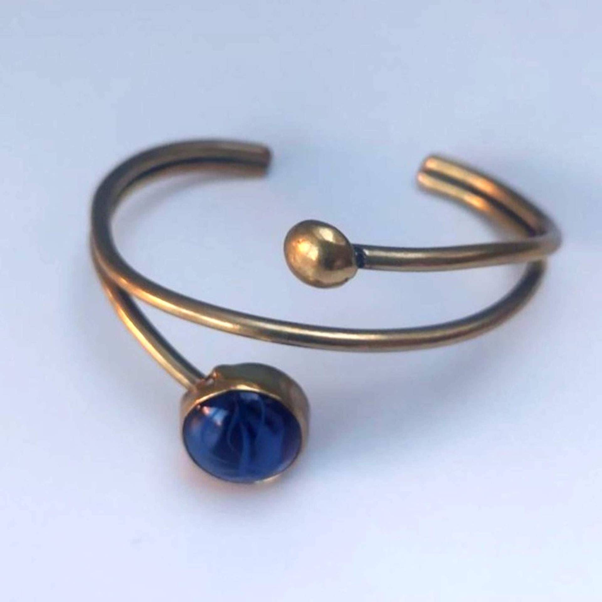 Small Hand Brass Brass Bracelets/Handmade Women Bracelets/ Gift For Her/ Fashion Bracelets von AyuCrafts