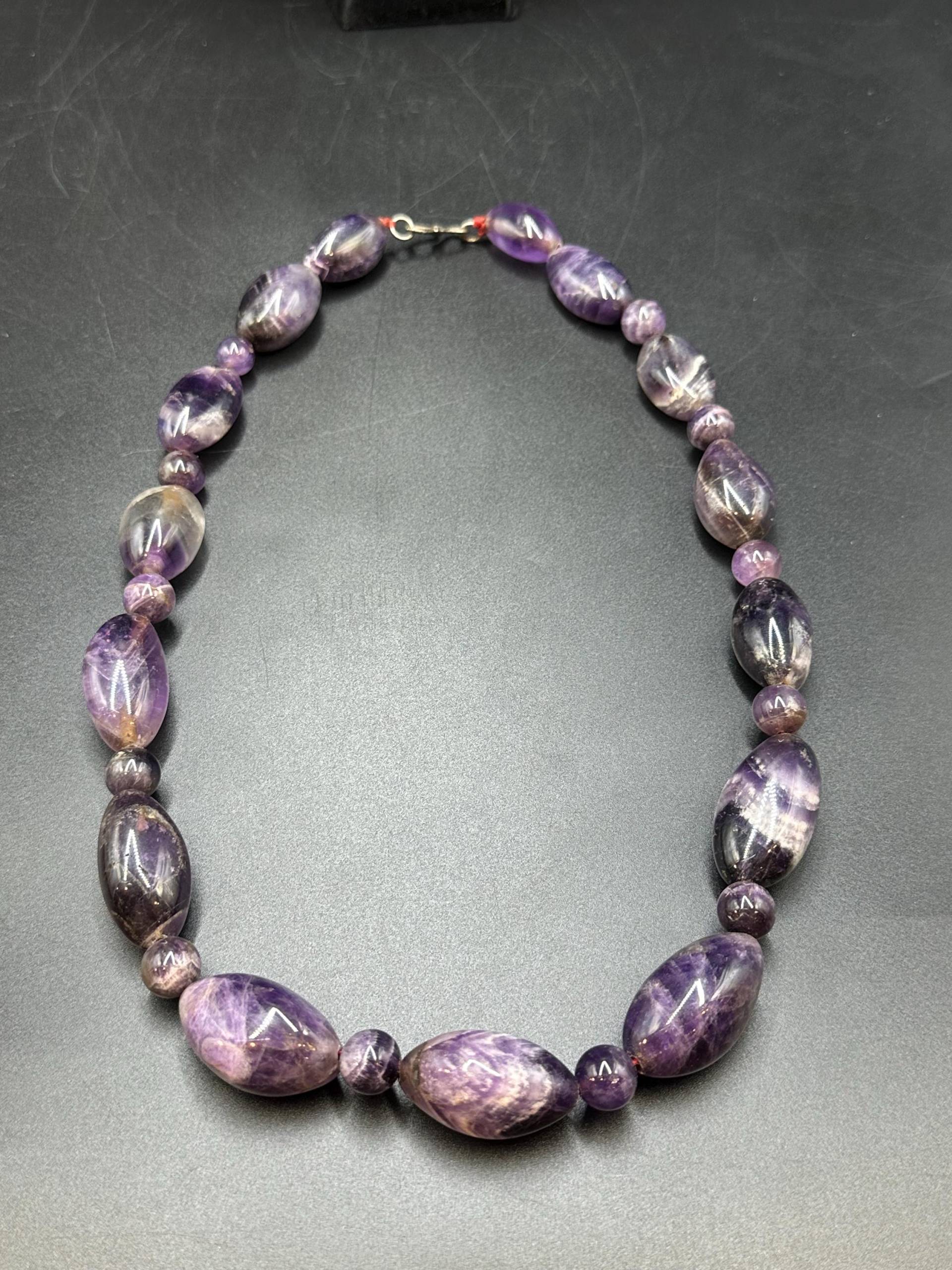 Antike Pyu Dynastie Amethyst Schöne Form Perlen Dunkle Farbe Stein Halskette Alte Antike Pyu Dynastie Amethyst Schöne Form Perlen Dunkle Farbe Stein Halskette Alte von AyubArts