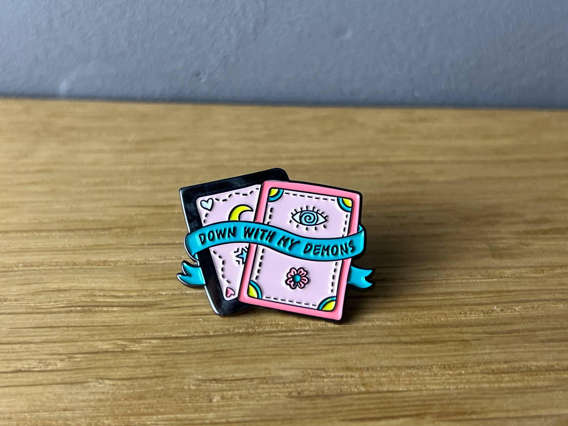 Down With My Demons Metall Emaille Pin, Button, Anstecker Mental Health, Overthinker, Adhd Anxiety, Procrastination, Tarot, Mind, Brain von AyurvetDesign