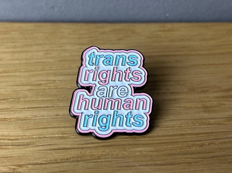 Trans Rights Are Human Rights Metall Emaille Pin, Anstecker Button Transgender Flag, Lgbtq, Feminist, Queer, Equality, Nonbinary Enby Pride von AyurvetDesign