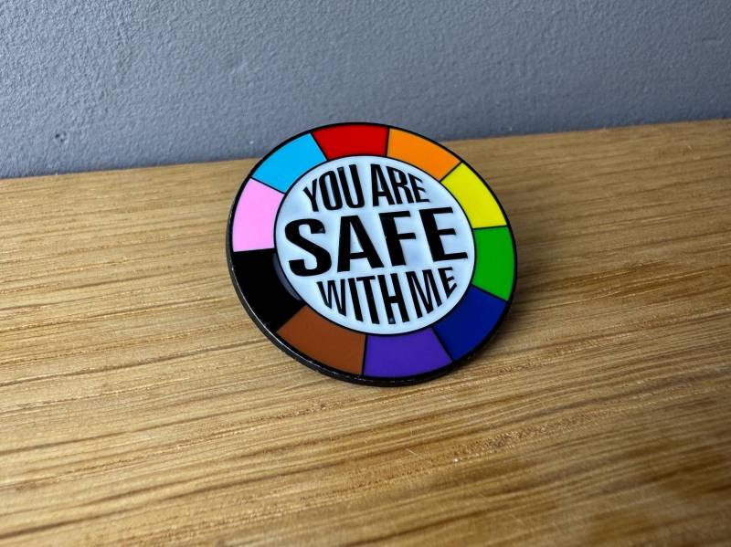 You Are Safe With Me Emaille Anstecker, Pin, Feminismus Feminist Lgbtq, Human Rights, Queer, Equality, Trans Pride Flag, Rainbow, Ally, Gay von AyurvetDesign