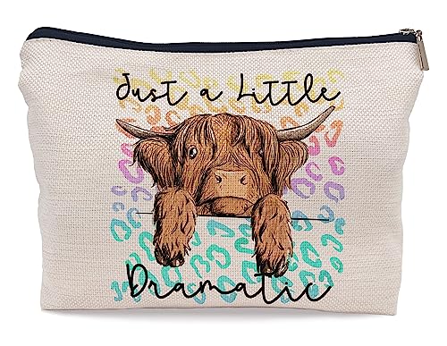 Ayxvt Just a Little Dramatic Cute Baby Scottish Highland Cow Cosmetic Bag Decorative Women's Makeup Bag Zipper Pouch Travel Toiletry,Gifts for Cow Lovers Women Teen Girls Cowgirls von Ayxvt