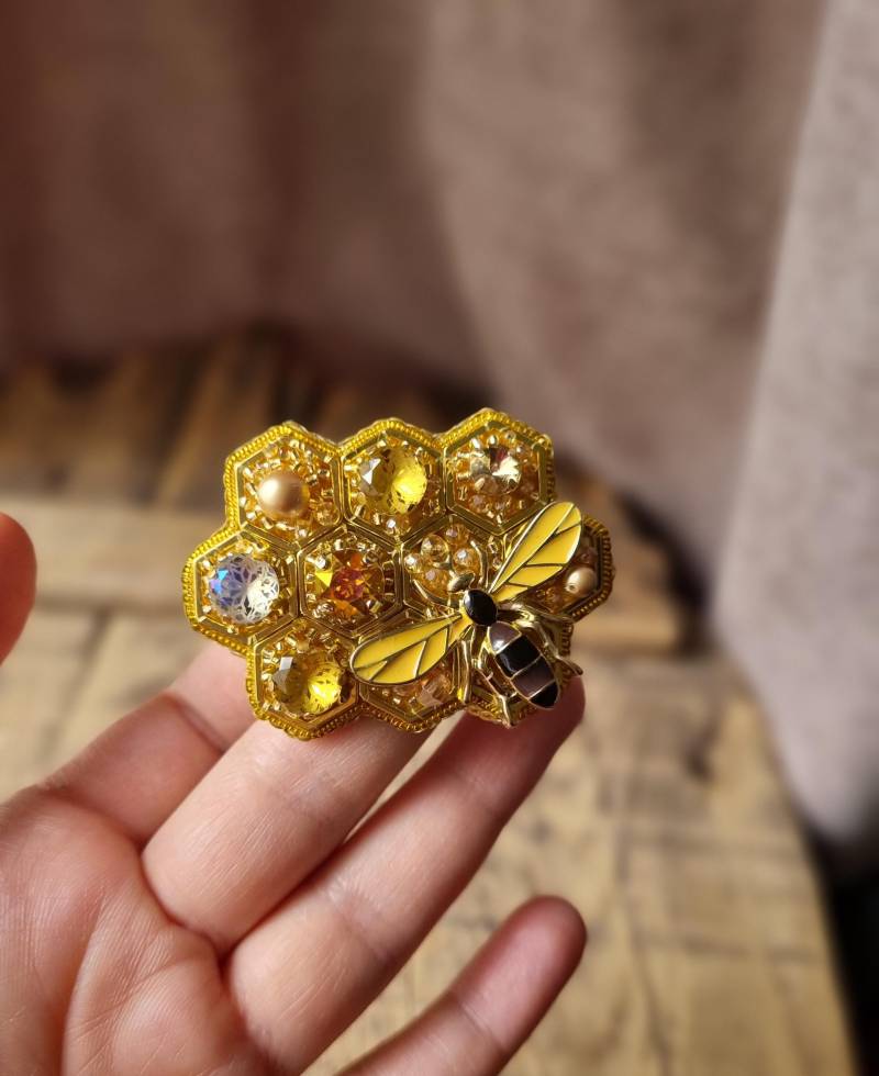 Handgemachte Bienen Brosche Kristall Edelstein Perlen Anstecknadel Handgemachte Bienen Brosche Kristall Edelstein Perlen Anstecknadel von AyyuceCreations