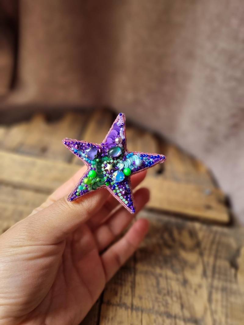 Perlen Brosche Stern Farbenfrohe von AyyuceCreations