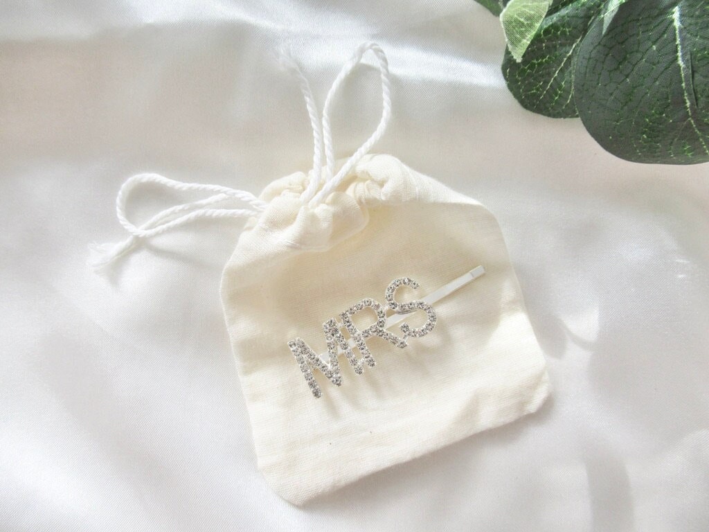 Silberne Mrs Haarspange/ Silberne Hochzeit Frau Braut Zu Sein Glitzer Diamante A03 Silberne Mrs Haarspange/ Silberne Hochzeit Frau Braut Zu Sein Glitzer Diamante A03 von AzaleaRoseUK