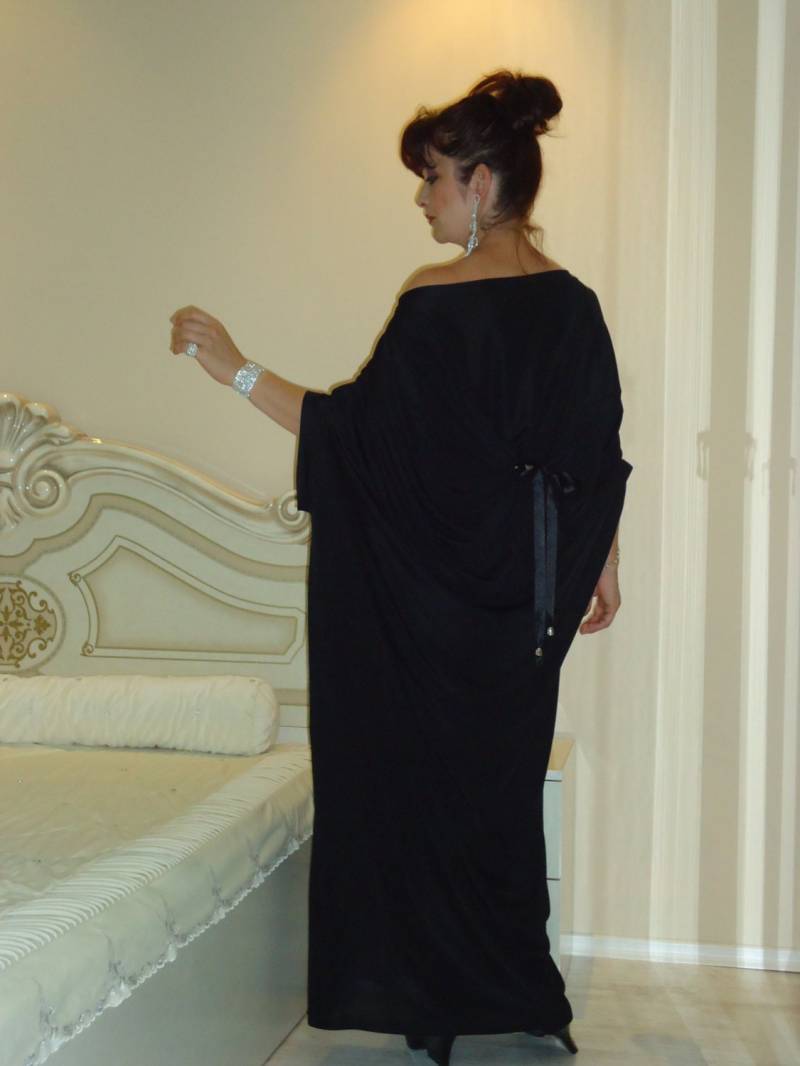 Extravagantes Schwarzes Kleid/Maxi Kleid/Oversize Kleid/Plus Größe Kleid Kaftan Top Robe/Schwarzes Kleid/Elegantes Kleid/Verfügbar Uns Uk Eu von AzaliaCult