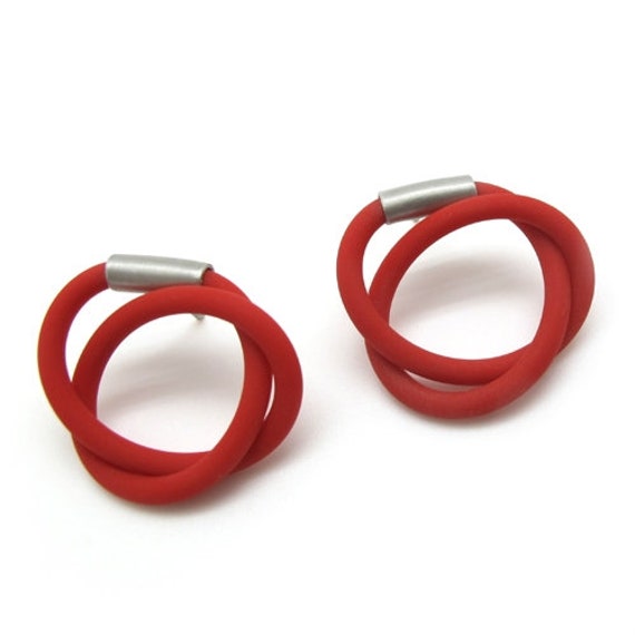 Roter Knoten Ohrringe, Kunststoff-Ohrringe, Gummi-Ohrringe, Große Rote Matrosen Ohrstecker, Seil Aussage Silber Ohrstecker von BABAjewellery