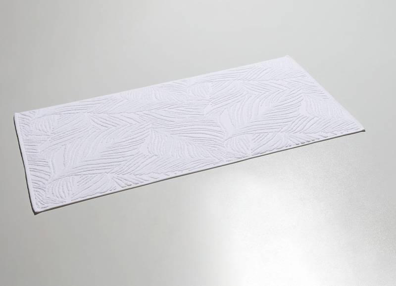 Barfußweicher Badteppich mit natürlichem Blätter-Dessin, Allover gemustert, Größe 102 (Teppich, 60/100 cm), Weiss von BADER