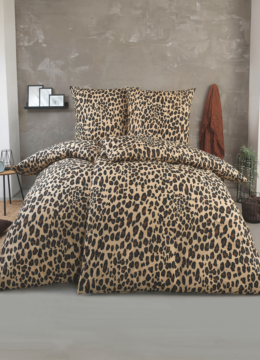 Bettwäsche-Garnitur mit Leopardenmuster, Größe 111 (40x80 cm + 135x200 cm), Braun-Schwarz von BADER