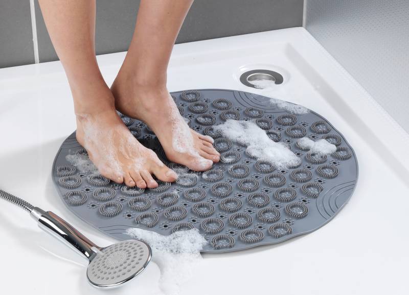 Duschmatte mit Fußreflexzonenmassagenoppen, Grau Duschmatte mit Fußreflexzonenmassagenoppen, Grau von BADER