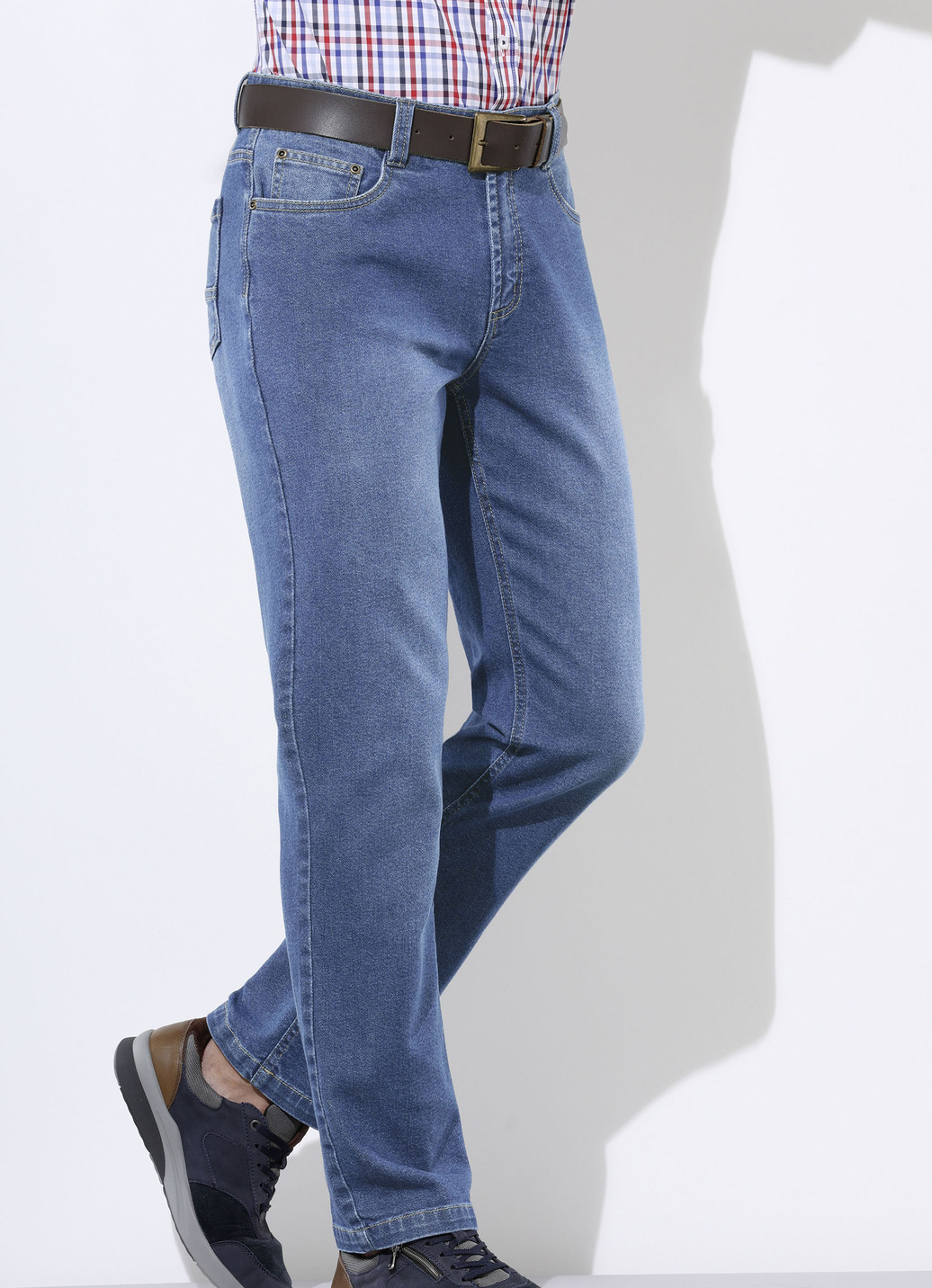 Jeans in 5-Pocket Form in 3 Farben, Helljeans, Größe 26 von BADER