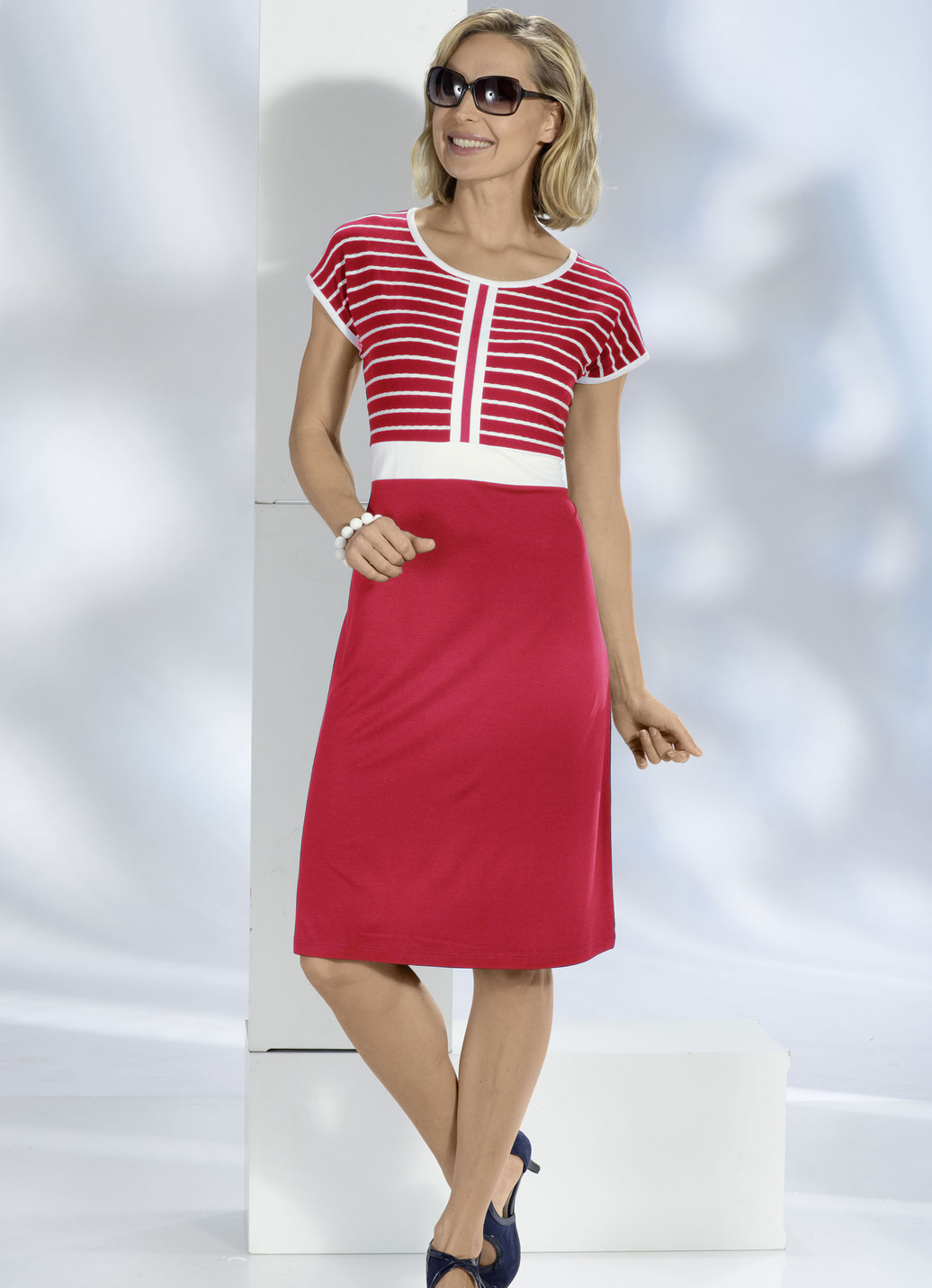 Kleid mit Zierband, Rot-Ecru, Größe 38 von BADER