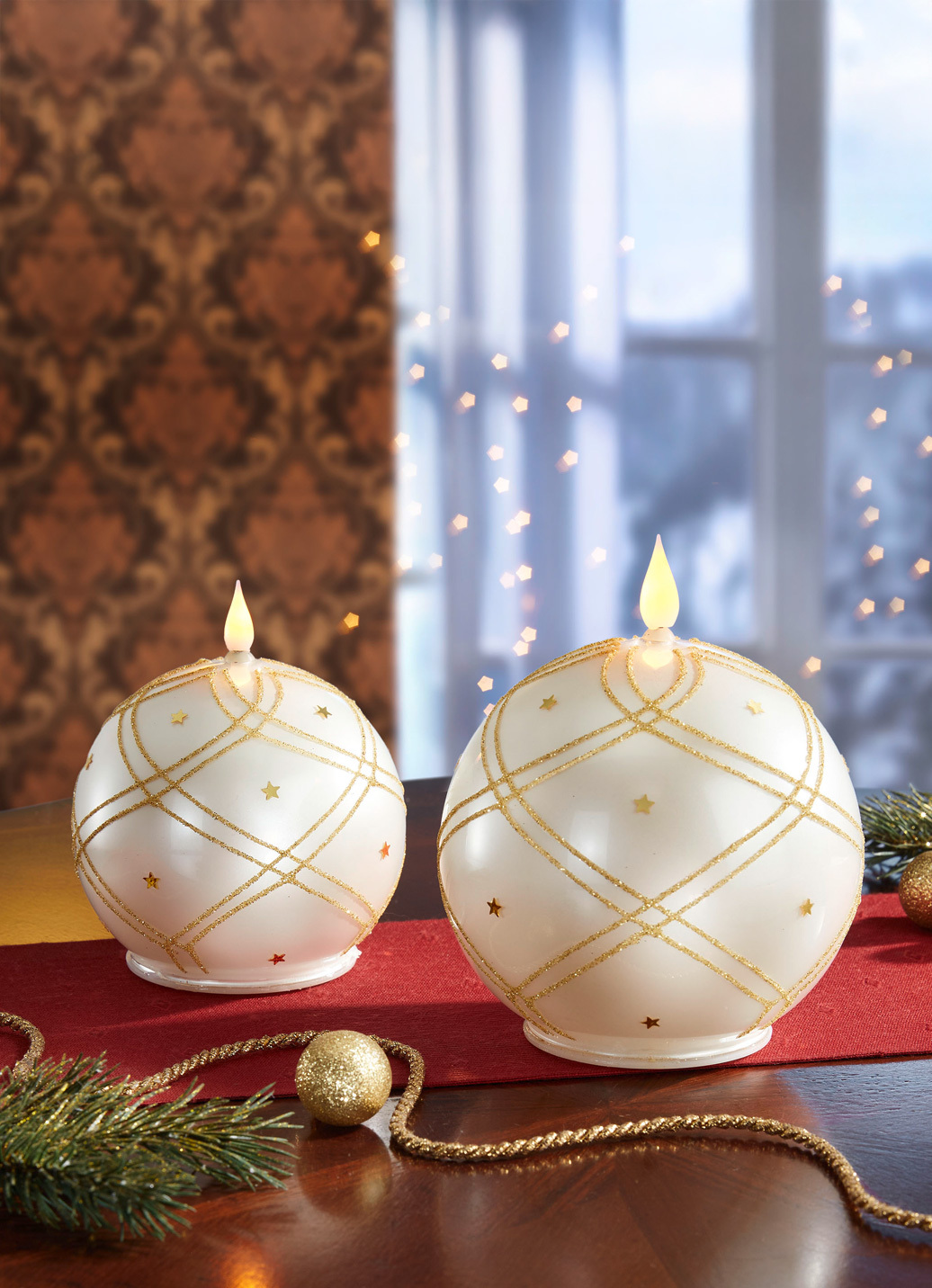 LED-Kerzen mit Flackereffekt, 2er-Set, Weiss-Gold LED-Kerzen mit Flackereffekt, 2er-Set, Weiss-Gold von BADER