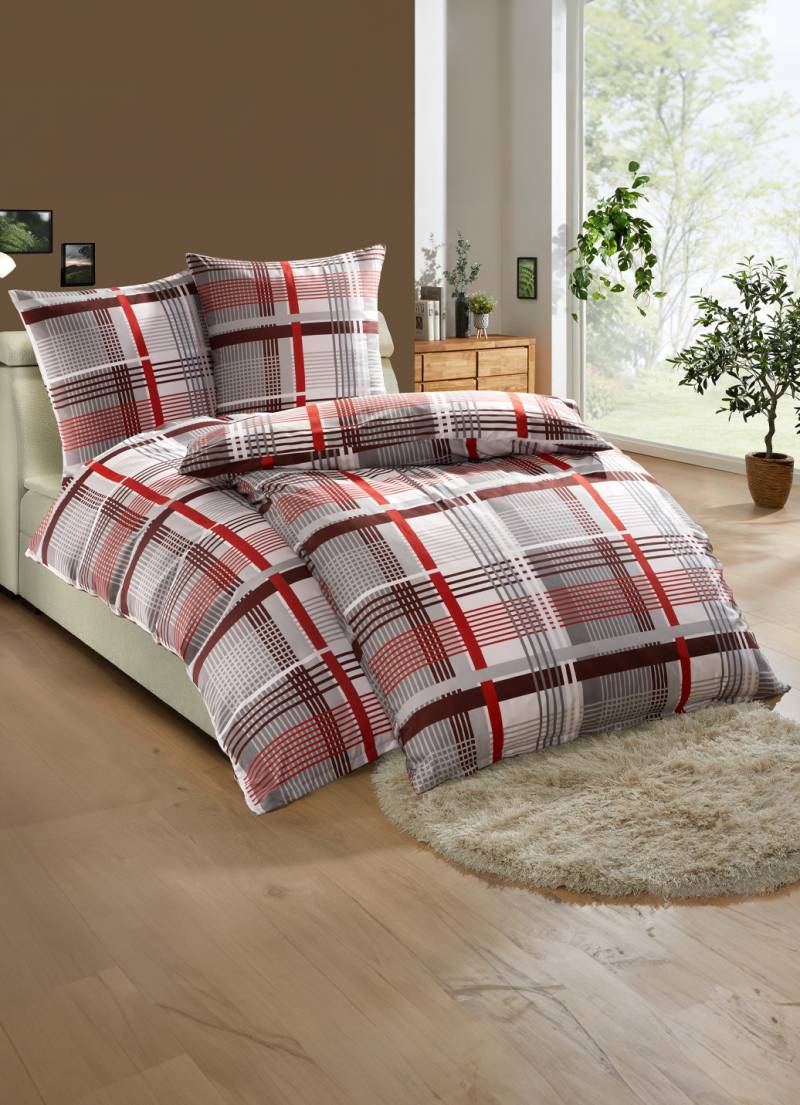 Microfaser Bettwäsche-Garnitur mit Reißverschluss, Größe 112 (80/80 cm + 135/200 cm), Rot von BADER