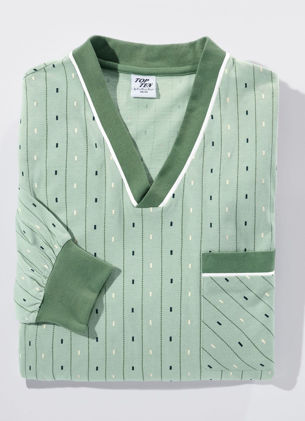 Nachthemd mit V-Ausschnitt und Brusttasche, Größe 3XL (64/66), Lindgrün von BADER
