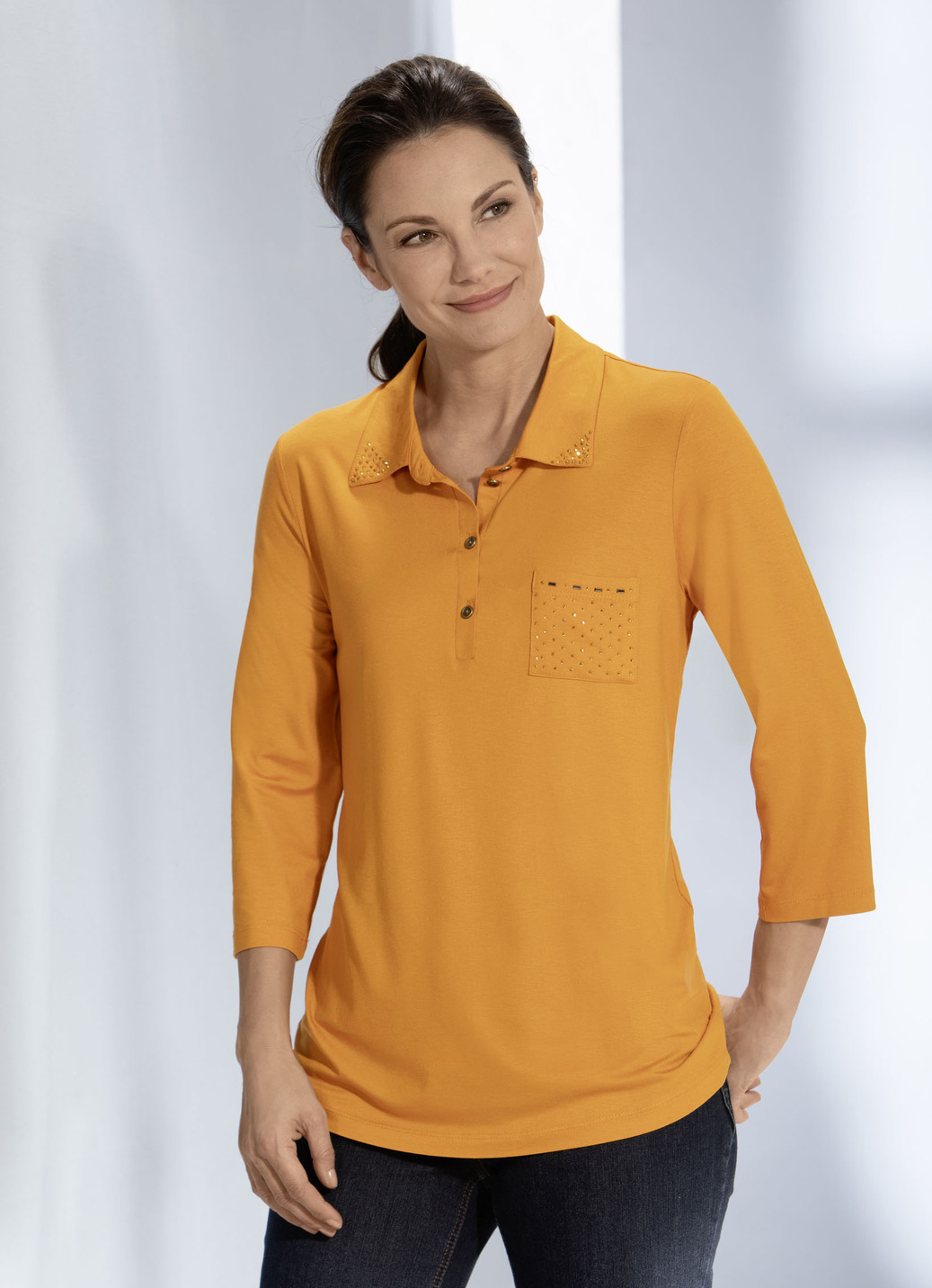 Poloshirt mit Strasszier am Polokragen in 3 Farben, Mandarine, Größe 36 von BADER