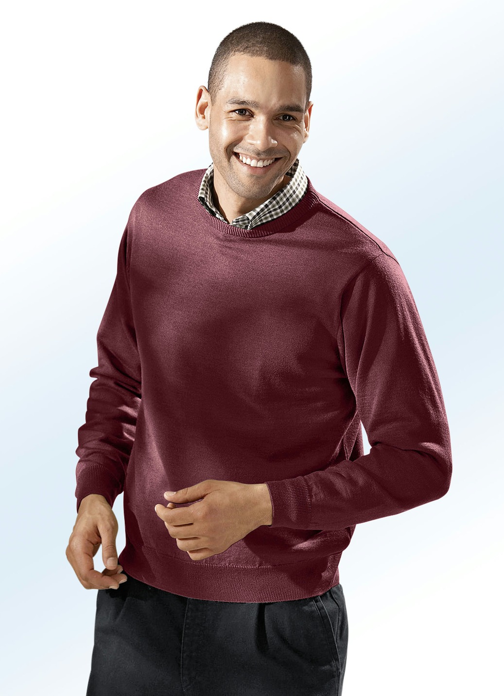 Pullover in 4 Farben mit rundem Halsausschnitt, Weinrot, Größe 50 von BADER