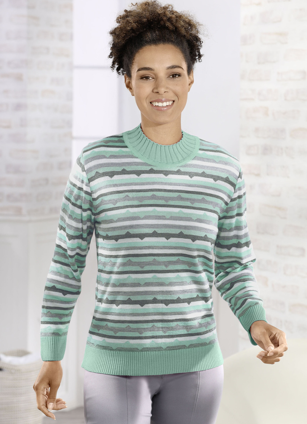 Pullover in Feinstrick, Mint-Grau-Ecru, Größe 38 von BADER