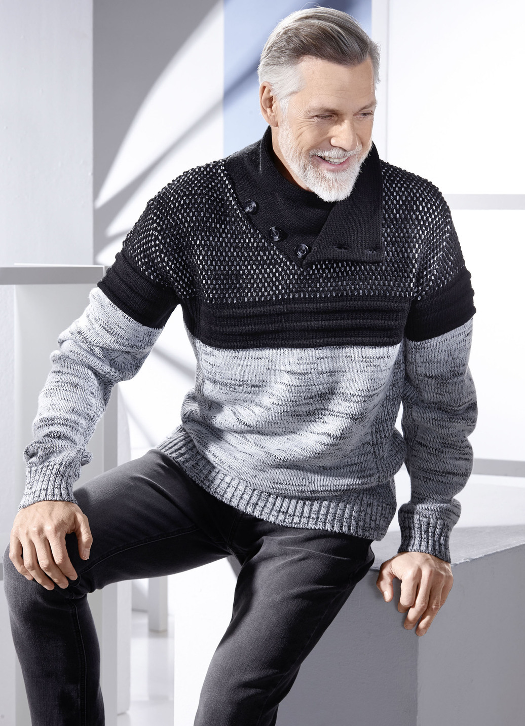 Pullover mit Schalkragen, Schwarz-Grau Meliert, Größe 46 von BADER