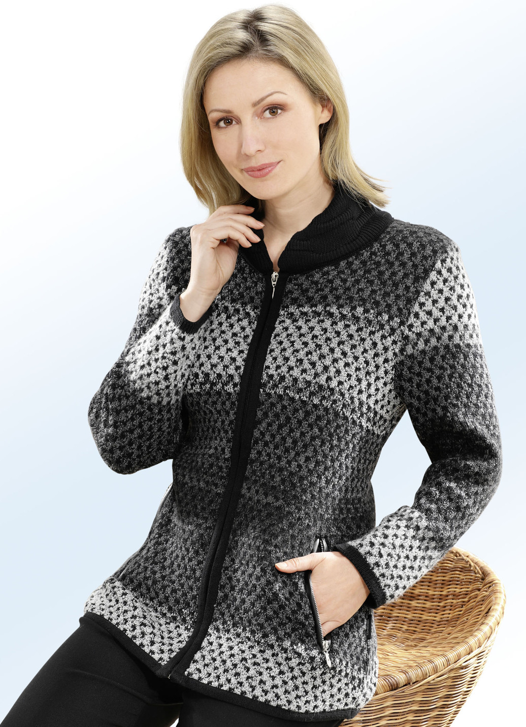 Strickjacke in Garnmix, Schwarz-Grafit-Grau, Größe 48 von BADER