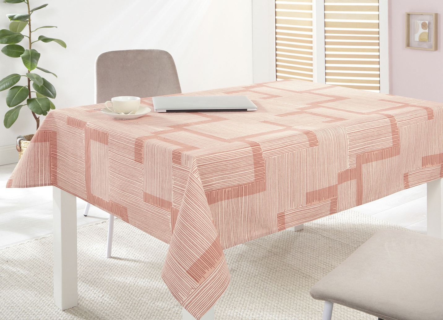 Tischdecke mit Fleckschutz-Ausrüstung, Größe 130 (Tischdecke, 130/160 cm), Pfirsich von BADER