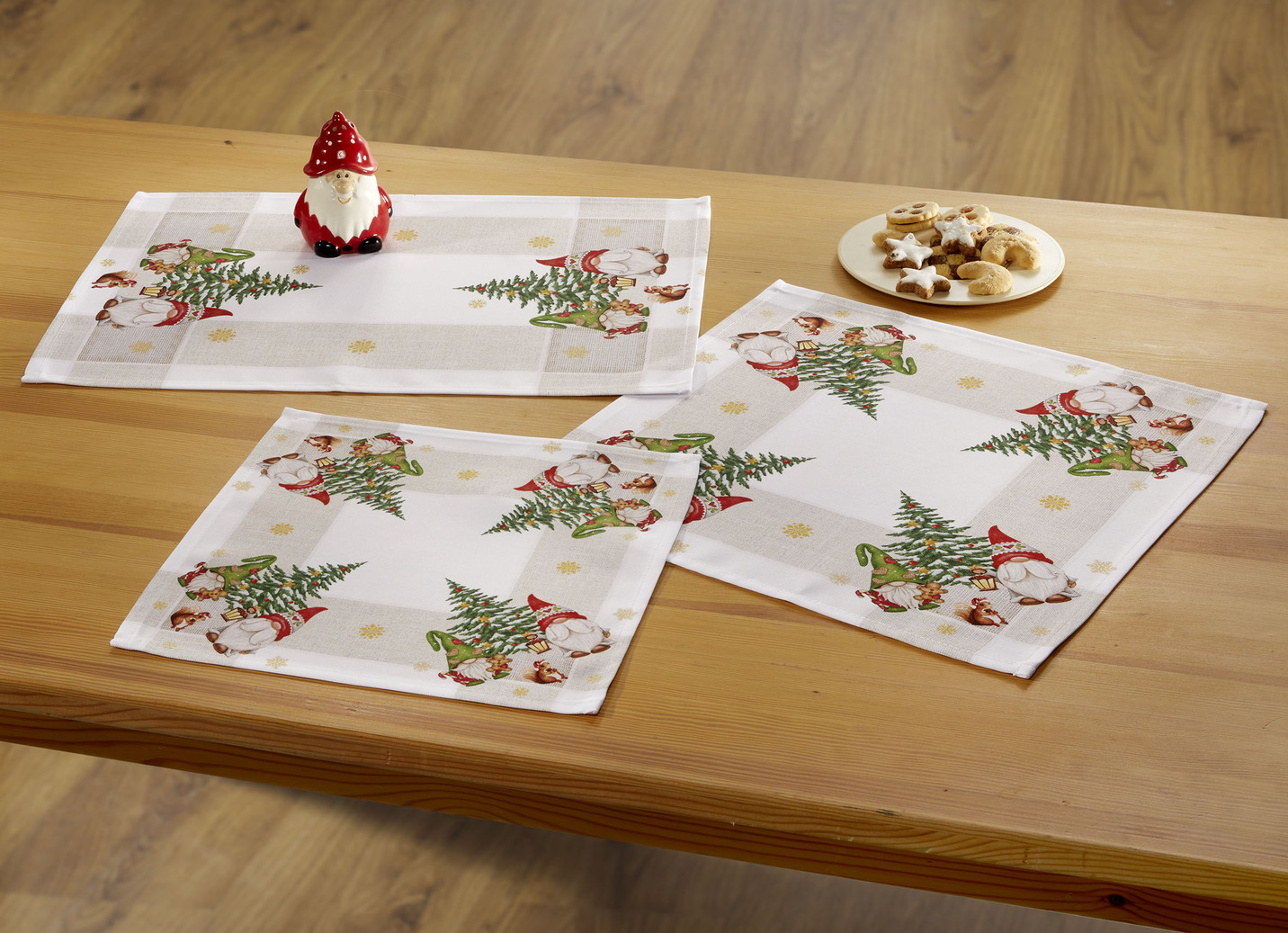 Tischdecke mit weihnachtlichem Wichtel-Dessin, Größe 301 (2 Deckchen, 40x 40 cm), Natur-Bunt von BADER